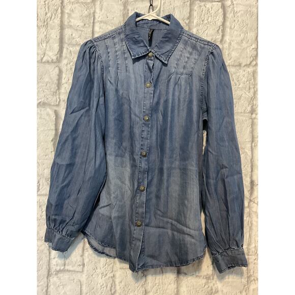 Two 2 Fly Western Denim Shirt Size Small Turquoise Snap Accents - Picture 1 of 6